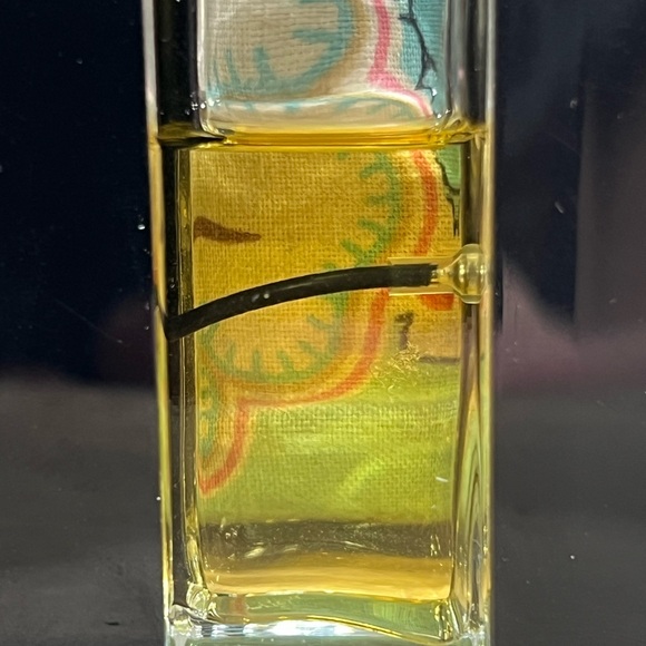 MAC Creations MV3 Perfume Bottle 20ml. 0.68oz - Picture 7 of 9